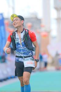 BIB: 5036
                            <button type="button" onclick="openModal(21761150)" class="btn btn-primary btn-sm float-right btn-popup" data-toggle="modal" data-target=".modal-high-quality">
                        <i class="fas fa-shopping-cart"></i> Add to Cart
                    </button>
                                            <button type="button" onclick="isThisMe(21761150, true)" class="btn btn-success btn-sm float-right btn-popup btn-isme hidden" data-toggle="tooltip" data-placement="bottom" title="นี่คือรูปของคุณใช่ไหม คลิกที่นี่เพื่อเอาเข้าอัลบั้ม">
                        <i class="fas fa-plus"></i> Add to album
                    </button>
                    <button type="button" onclick="isThisMe(21761150, false)" class="btn btn-warning btn-sm float-right btn-popup btn-isnotme hidden">
                        <i class="fas fa-ban"></i> Remove from album
                    </button>